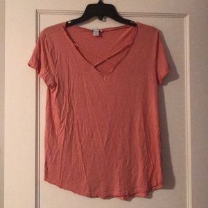 pink tee